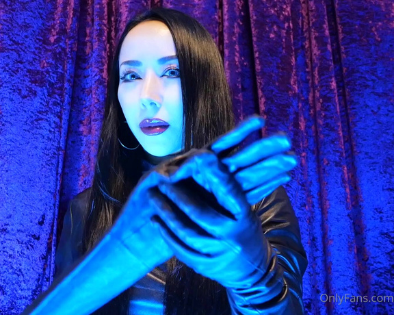 Mistress Youko aka Mistressyouko OnlyFans - Suffer in My leather gloved hands