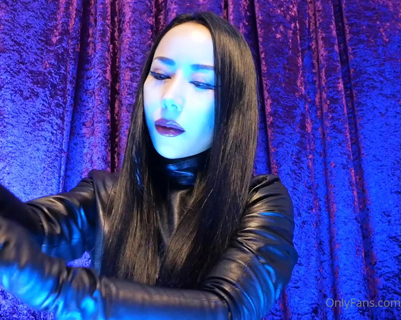 Mistress Youko aka Mistressyouko OnlyFans - Suffer in My leather gloved hands