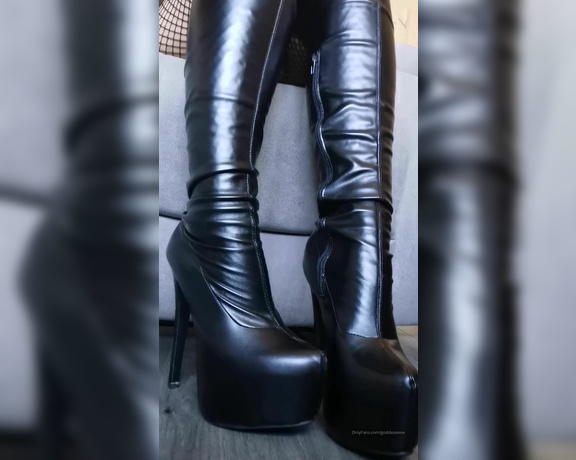 Miss Evie Lock aka Missevielock OnlyFans - BOOTS POV  I know how deeply you crave worshipping My hot leat
