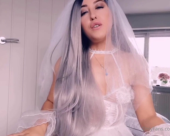 Miss Evie Lock aka Missevielock OnlyFans - Can you imagine if everyone found out the true reason I married