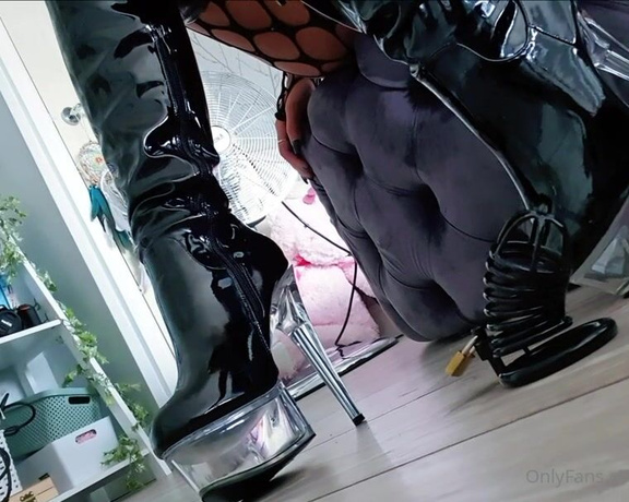 Miss Evie Lock aka Missevielock OnlyFans - I want your body trapped underneath My boots, with you looking