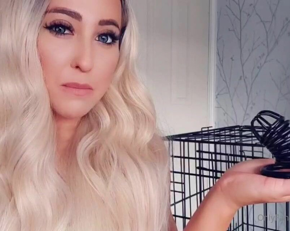 Miss Evie Lock aka Missevielock OnlyFans - This cage right here is where you belong you know you have