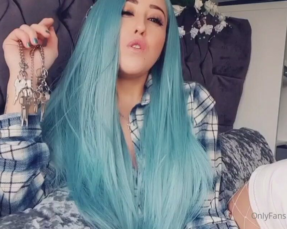 Miss Evie Lock aka Missevielock OnlyFans - Dont you get it beta That little thing you call a cock no lon