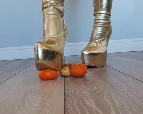 Miss Evie Lock aka Missevielock OnlyFans - These gold boots could do some much damage to your pathetic