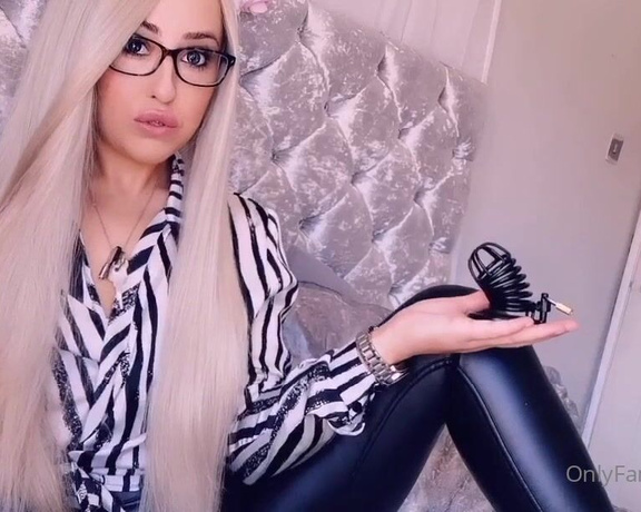 Miss Evie Lock aka Missevielock OnlyFans - You know that deep down chastity IS the answer So, cmon then