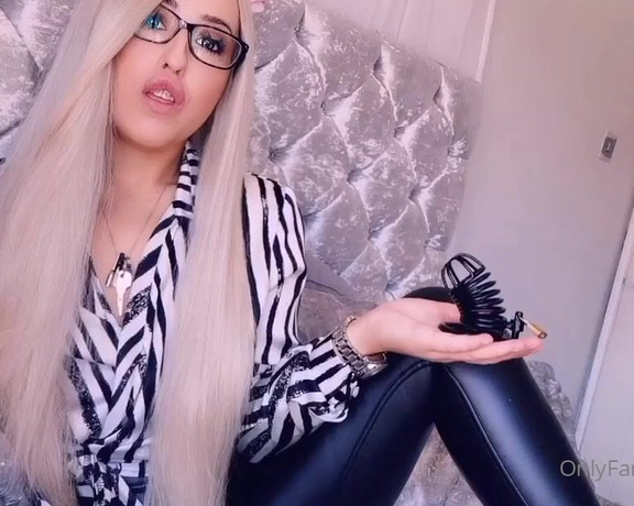 Miss Evie Lock aka Missevielock OnlyFans - You know that deep down chastity IS the answer So, cmon then