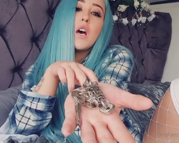 Miss Evie Lock aka Missevielock OnlyFans - Yes beta, these are your cock cage keys! How badly do you want