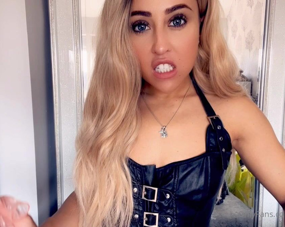 Miss Evie Lock aka Missevielock OnlyFans - Open wide, cucky! I have a tasty treat for you, I’m going