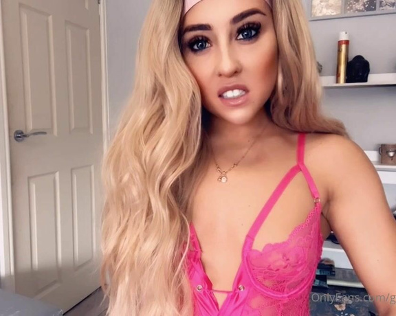 Miss Evie Lock aka Missevielock OnlyFans - No woman wants to date a loser with a tiny cock and that