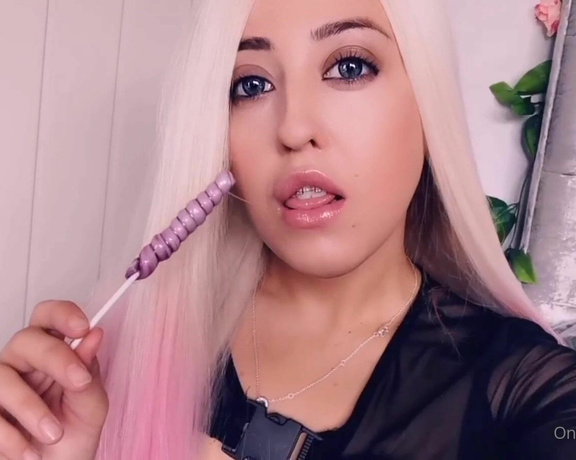 Miss Evie Lock aka Missevielock OnlyFans - Your cock isnt even as big as My lollipop is it I definitely