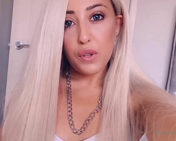 Miss Evie Lock aka Missevielock OnlyFans - Mmm, look at what your Queen has here A brand new chastity