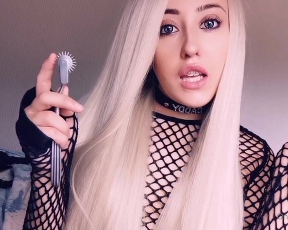 Miss Evie Lock aka Missevielock OnlyFans - Hello there, subby! Daddy wants to tie up your vulnerable balls