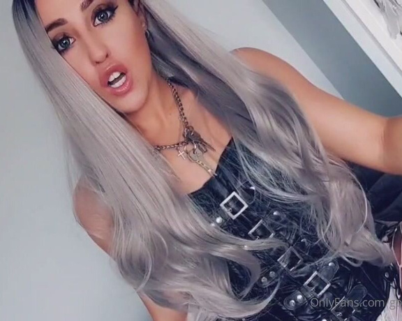 Miss Evie Lock aka Missevielock OnlyFans - I want to cage that little cock forever and ever, and I want