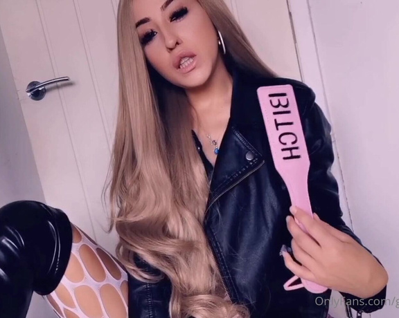 Miss Evie Lock aka Missevielock OnlyFans - You have been a very, very BAD boy & bad boys get their asses