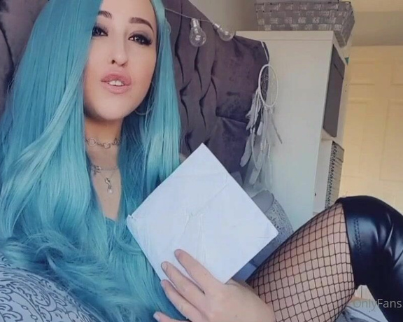 Miss Evie Lock aka Missevielock OnlyFans - Mmm, I want your cock caged tight, and I want to take away the