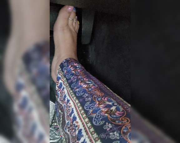 AB aka Mywaysoles OnlyFans - Driving barefoot