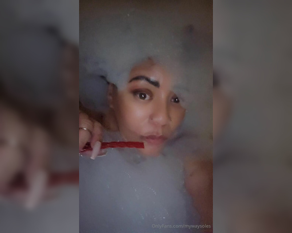 AB aka Mywaysoles OnlyFans - Crazy bubble bath time