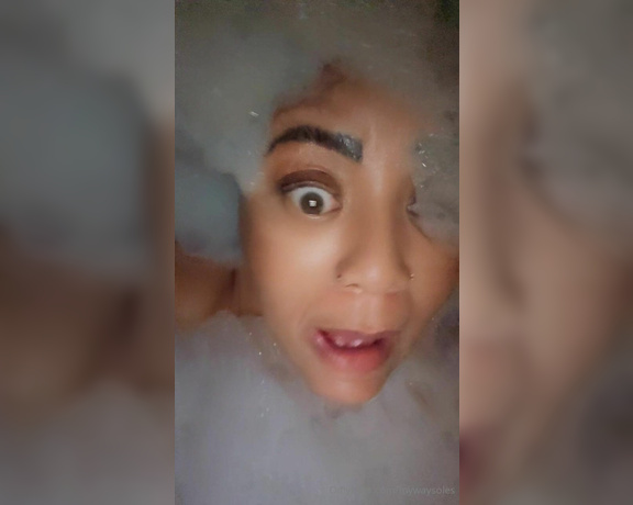 AB aka Mywaysoles OnlyFans - Crazy bubble bath time