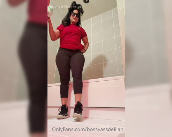 Bossy Ass Delilah aka Bossyassdelilah OnlyFans - 5 days of Consumption This is day 4 Feeding My Dawg! Best way to thank me Me, leave a tribute down