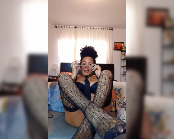 Meryann aka Solesqueenrd OnlyFans - Ur sexy milf , always pleasing my fans, enjoy