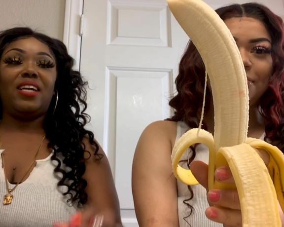 Goddess Yanna aka Solesofyanna OnlyFans - Banana Challenge