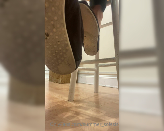 Summer Solesis aka Summer_solesis OnlyFans - Shoe dangle