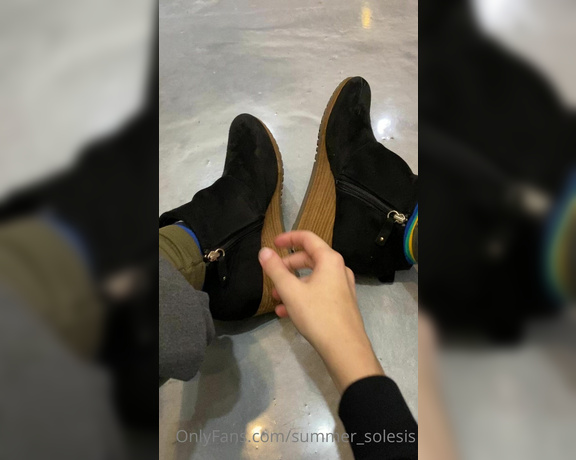 Summer Solesis aka Summer_solesis OnlyFans - Sweaty sock and shoe removal with toe jam