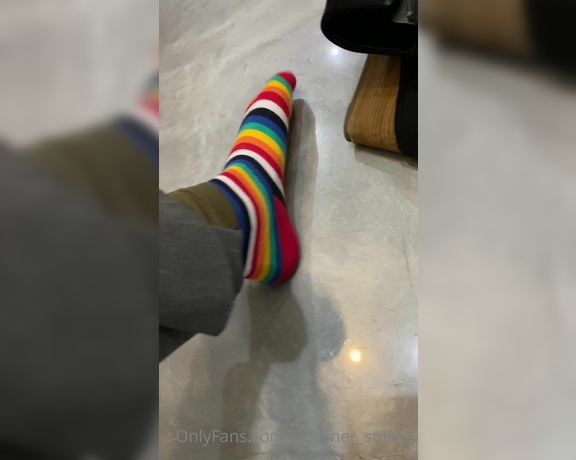 Summer Solesis aka Summer_solesis OnlyFans - Sweaty sock and shoe removal with toe jam