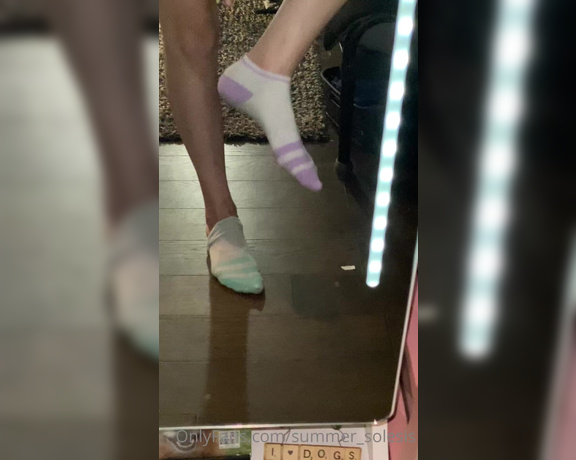 Summer Solesis aka Summer_solesis OnlyFans - Sexy sock removal in the mirror