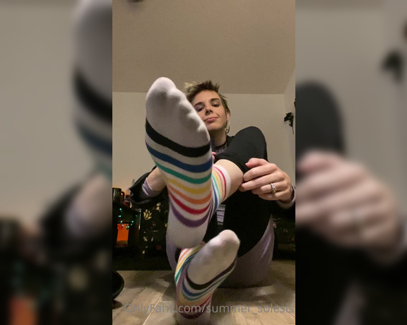 Summer Solesis aka Summer_solesis OnlyFans - Sweaty socks and toe cracks