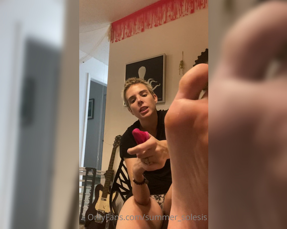 Summer Solesis aka Summer_solesis OnlyFans - Today was so dramatic holy shit my feet stink