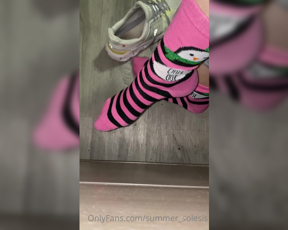 Summer Solesis aka Summer_solesis OnlyFans - I should treat myself to a pedicure tomorrow after all the hard work I put in today