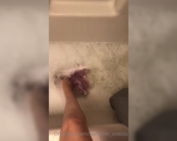 Summer Solesis aka Summer_solesis OnlyFans - Bath time 1