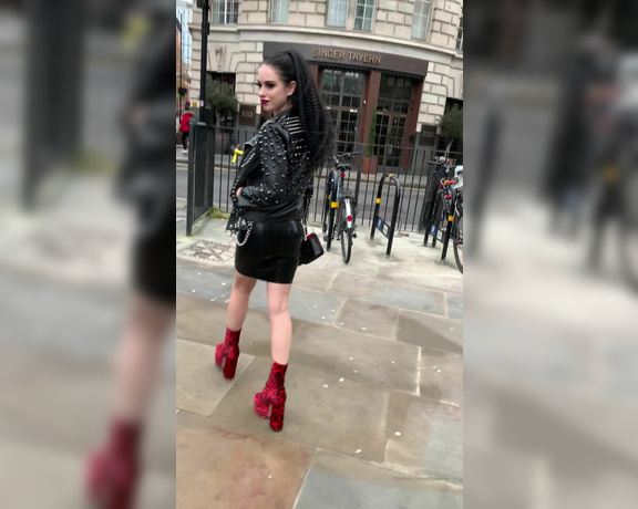 Miss Ruby Alexia aka Rubyalexia OnlyFans - Latex on the streets of London