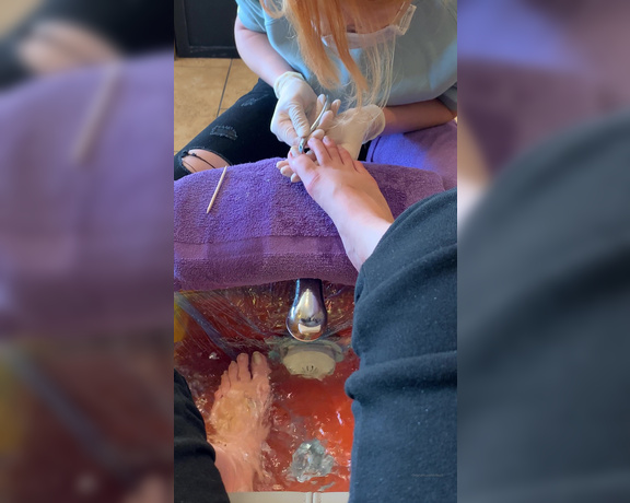 Natasha aka Vibez3 OnlyFans - Love when someone else has to take my polish off and clean them up Relaxing Sunday Funday