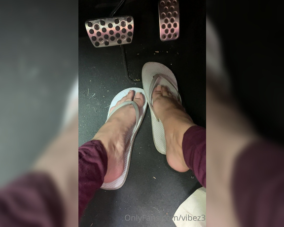 Natasha aka Vibez3 OnlyFans - Pumping pedals & shoe play in my flimsy flip flops and naked toes Keep scrolling for the clip 2 1 4