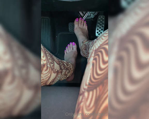 Natasha aka Vibez3 OnlyFans - Jiggly thighs & driving toes