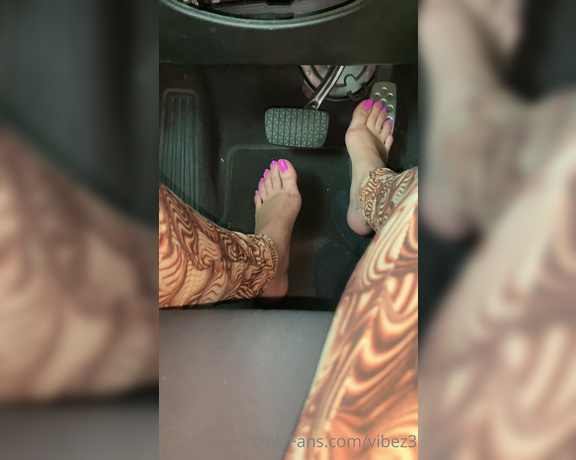 Natasha aka Vibez3 OnlyFans - Jiggly thighs & driving toes