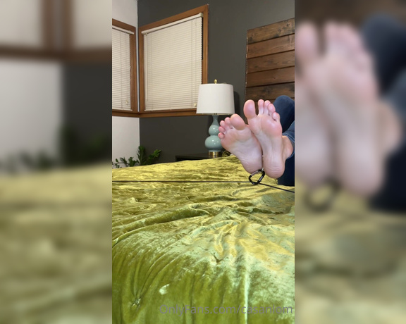 Casanlom aka Casanlom OnlyFans - A 10 min tickle video! Full body and feet (I posted the same video but 2 different angles) startin 2