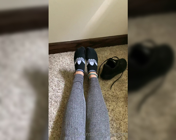 Casanlom aka Casanlom OnlyFans - Post workout sock removal (song added)