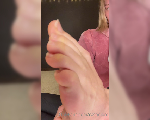 Casanlom aka Casanlom OnlyFans - I love my toes