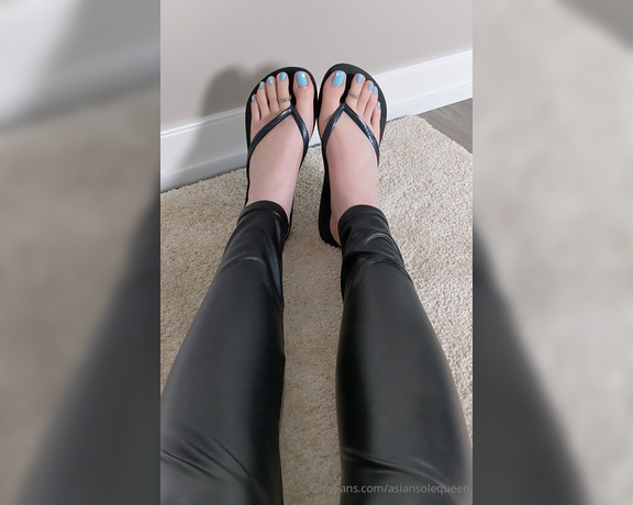 Asian Sole Queen aka Asiansolequeen OnlyFans - My toes look so pretty in this blue and flip flops, wouldnt you agree