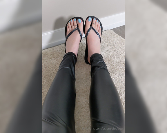 Asian Sole Queen aka Asiansolequeen OnlyFans - My toes look so pretty in this blue and flip flops, wouldnt you agree