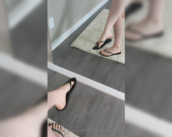 Asian Sole Queen aka Asiansolequeen OnlyFans - Im free for vid calls and chat sessions for the rest of the day Foot ignore, humiliation, shoepla