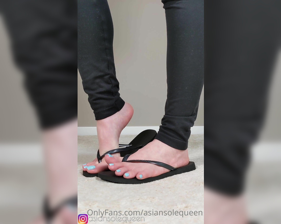 Asian Sole Queen aka Asiansolequeen OnlyFans - New clip available I tease you with my pretty toes and soles in flip flops and show them off from