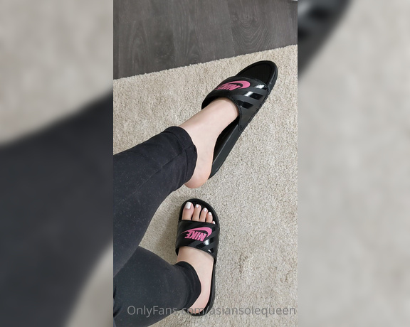 Asian Sole Queen aka Asiansolequeen OnlyFans - Available for Skype sessions and chat sessions now and for the rest of the day customs and premade