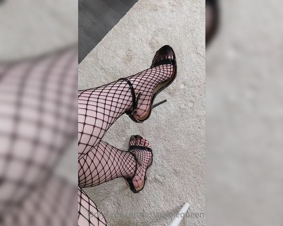 Asian Sole Queen aka Asiansolequeen OnlyFans - Im around for vid callschat sessions for the next few hours DM me if you want to be milked or for