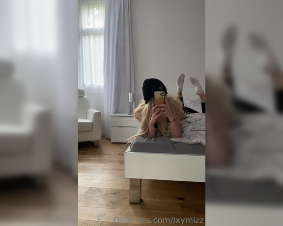 Monamixxx aka Monamixxx OnlyFans Video 528