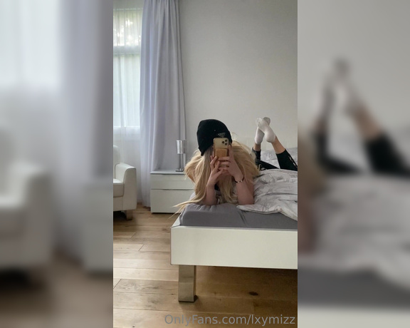 Monamixxx aka Monamixxx OnlyFans Video 528