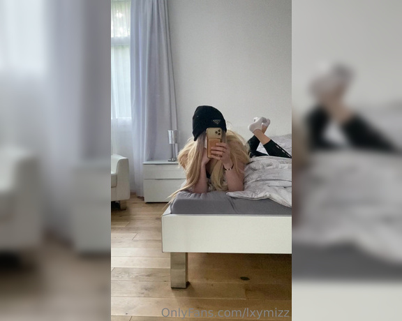 Monamixxx aka Monamixxx OnlyFans Video 528